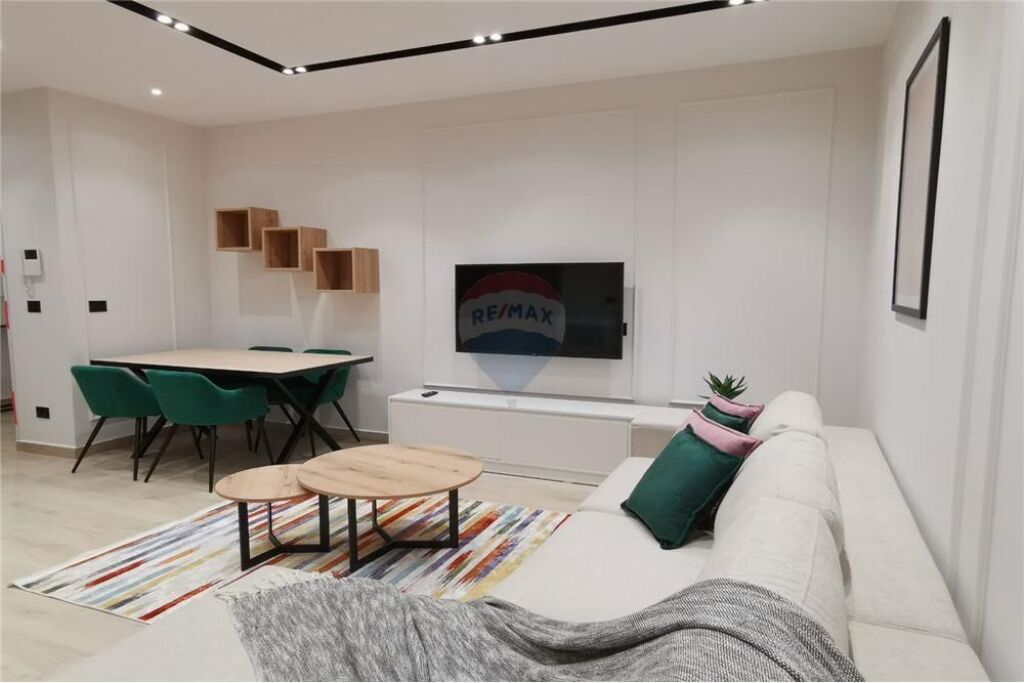 JEPET APARTAMENT 1+1 PLUS PARKIM ME QERA TE TEG!