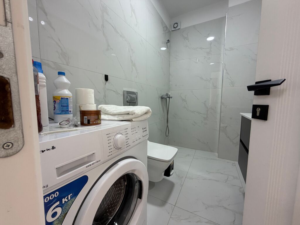 Apartment for sale 1+1 in Golem