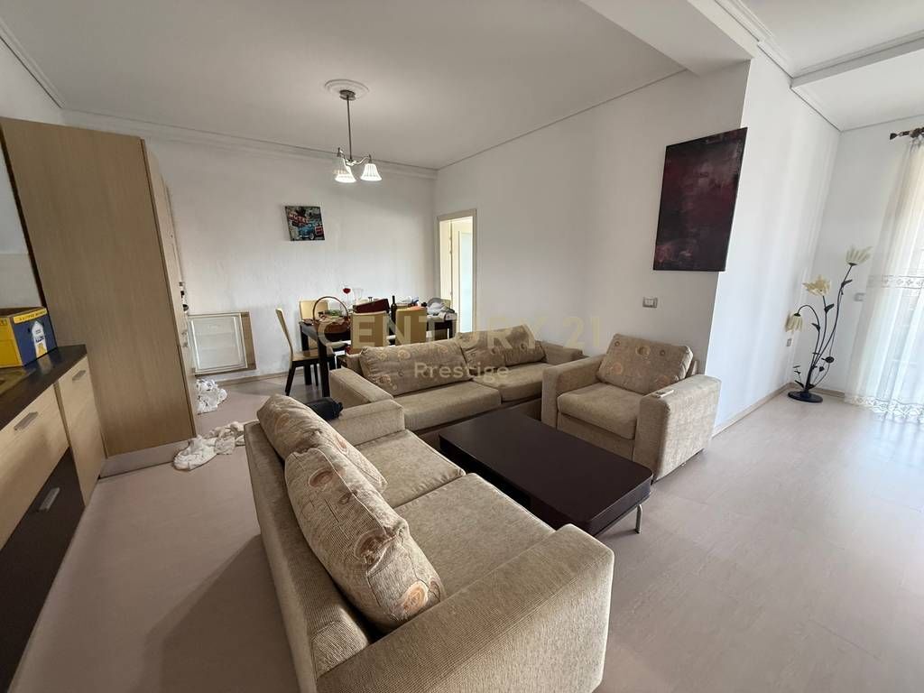 APARTMENT 2+1+2 FOR SALE, "ALI VISHA" STREET, NEAR THE ELECTRIC MARKET, TIRANA!