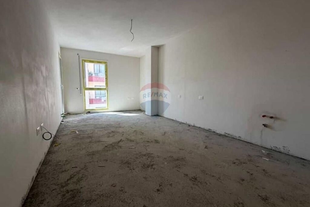 Apartment - For Sale - Sheshi Shtraus, Tirana(ID: 530191068-265)