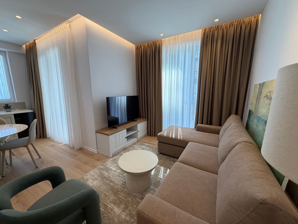 🏡 JEPET ME QIRA APARTAMENT 1+1 + POST PARKIMI – KOMUNA E PARISIT .  💰 Çmimi: 105,000 Lekë/Muaj  