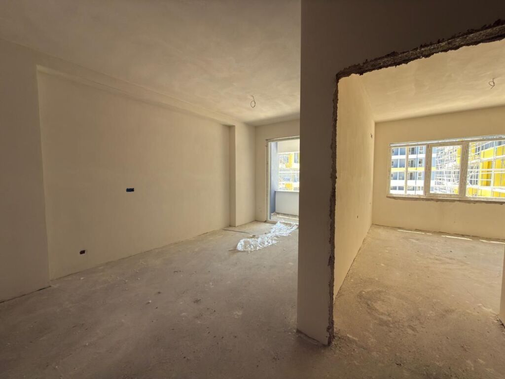 In vendita, Appartamento 1+1+ balcone, ”Univers City”, Tirana.
