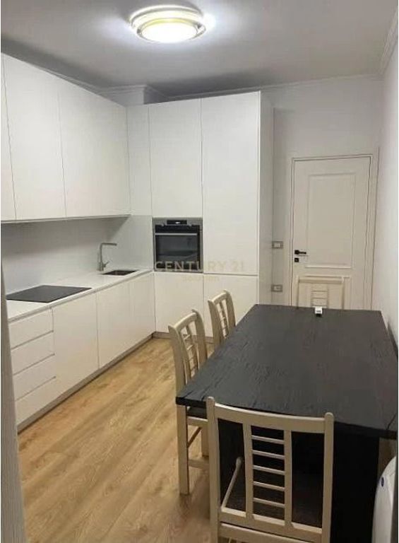 JEPET APARTAMET 2+1 PER QIRA NE BLLOK