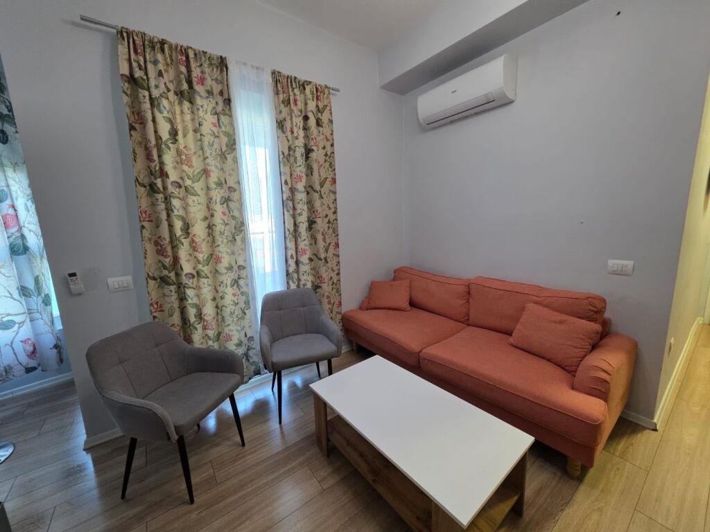 Apartament 1+1 me qira