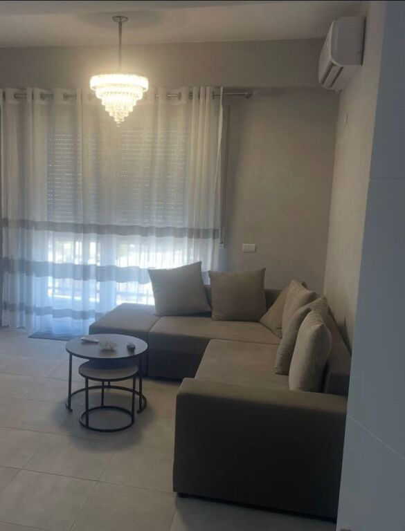 🏠 Appartamento 2+1+2 in affitto a Brryl