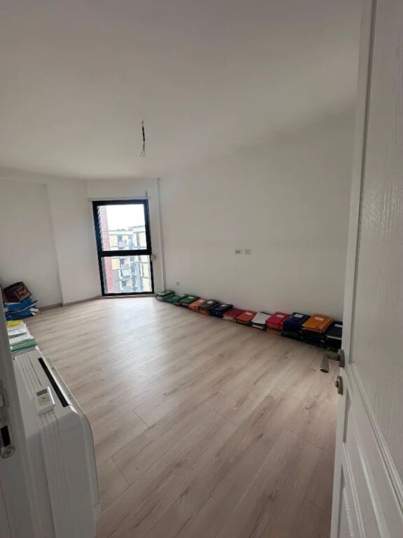 Zyre me qera Tek Kompleksi Panorama (ID BZ2349) Tirane