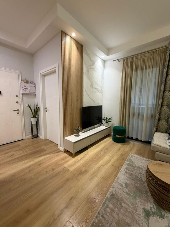 Jepet me qera  Apartament 2+1 QSUT