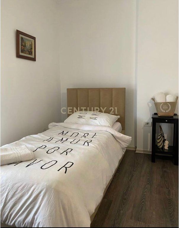4+1 apartment for sale near Delijorgji Complex, on the edge of Bajram Curri Boulevard