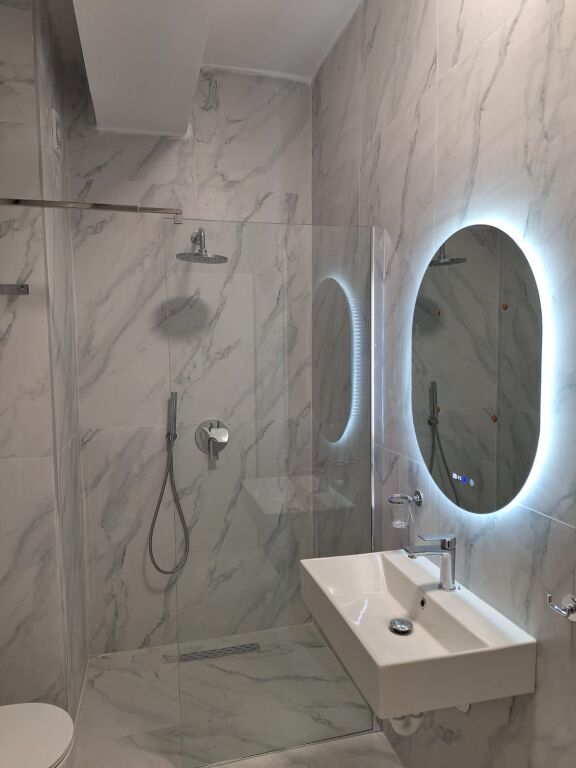 Tirane, Apartament me Qera 1+1 Kati 4, 65 m² 43.000 LEK (Kompleksi Kaimi, ALI DEMI) PA KOMISION