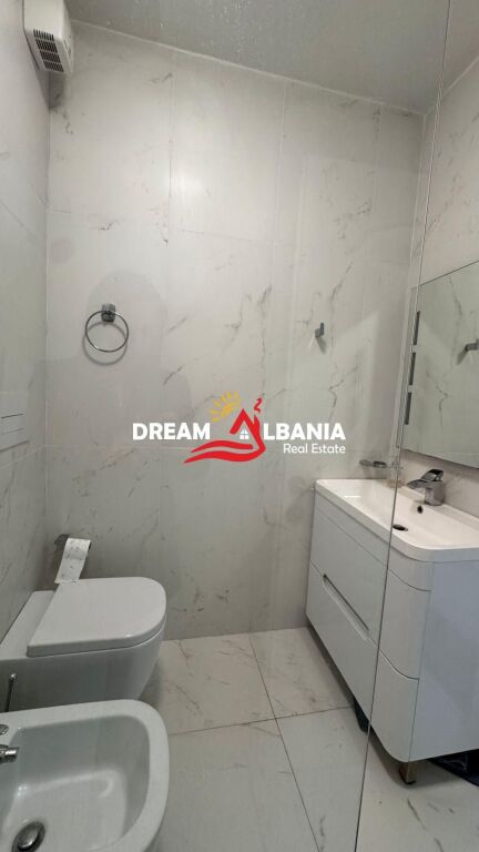 2+1 Apartment for Sale in Pazari i Ri, Tirana