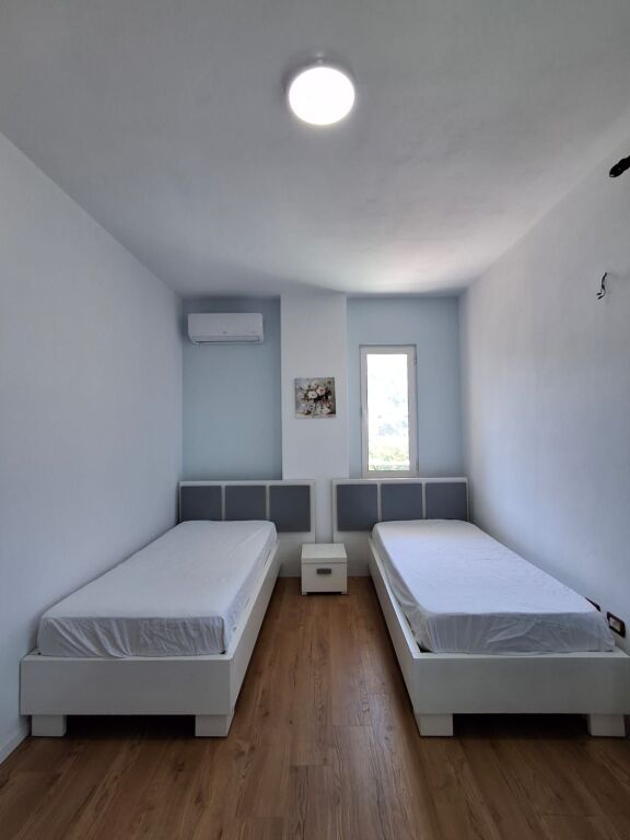 📍🏡APARTAMENT 2+1 ME QIRA NË VLORË – SALVADORE