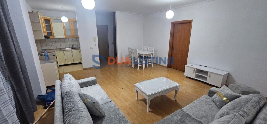 Japim me qira apartament 2+1+2 ne Yzberisht, Rruga 3 Deshmoret