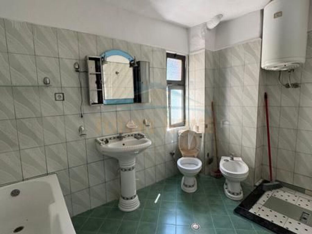 For sale, Apartment 1+1, Ali Demi, Tirane
