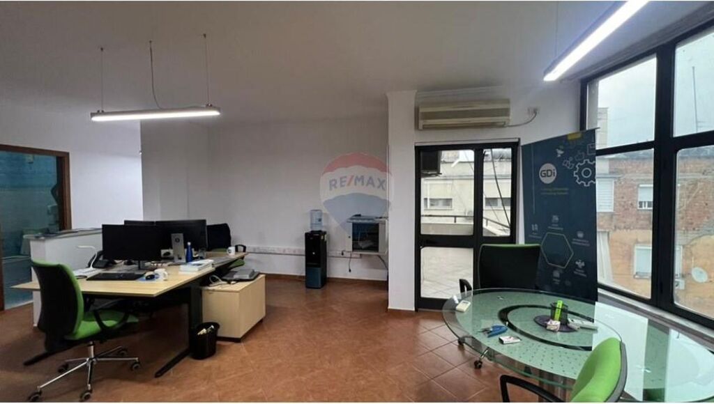 Apartament 2+1+2 per qira Sheshi Willson