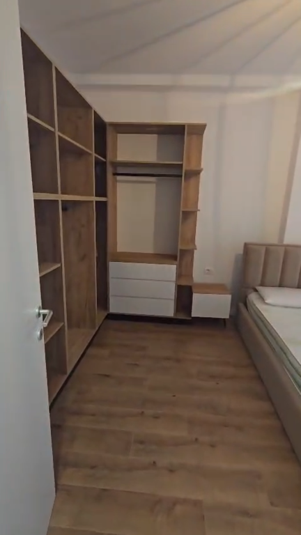 Apartament 1+1 per qera Univers City !