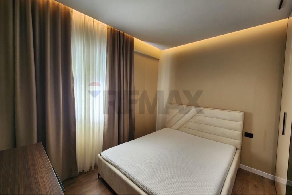Apartament me qira në zonën e Xhamllikut