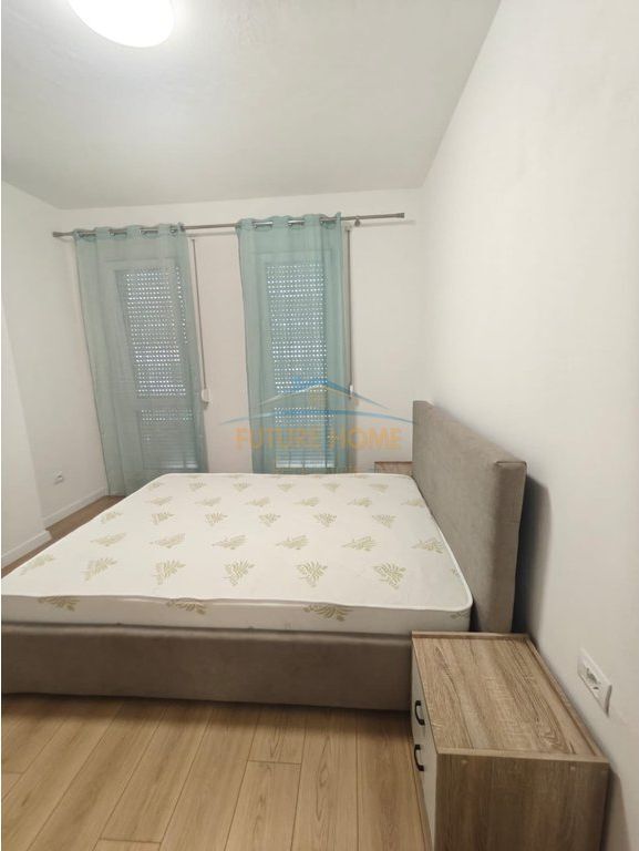Qera, Apartament 1+1+ post parkimi,Univers City