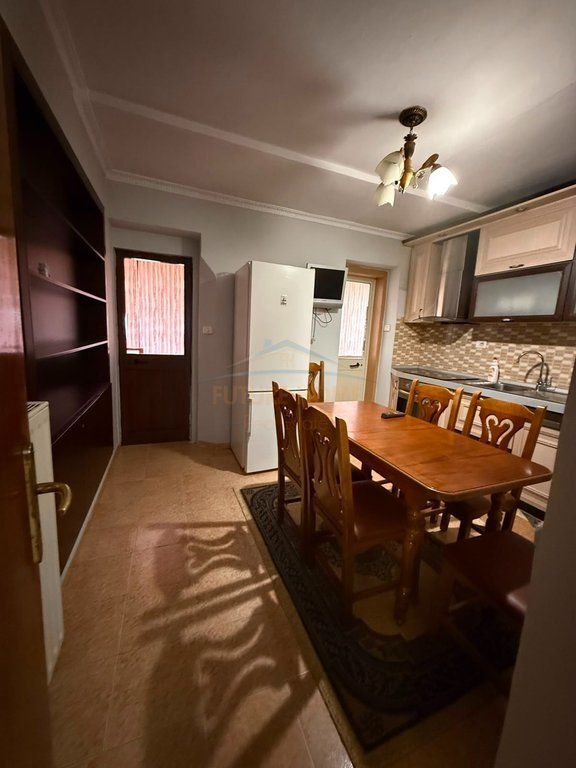 Qera, Apartament 2+1, Bulevardi Zhan D'Ark,Tiranë