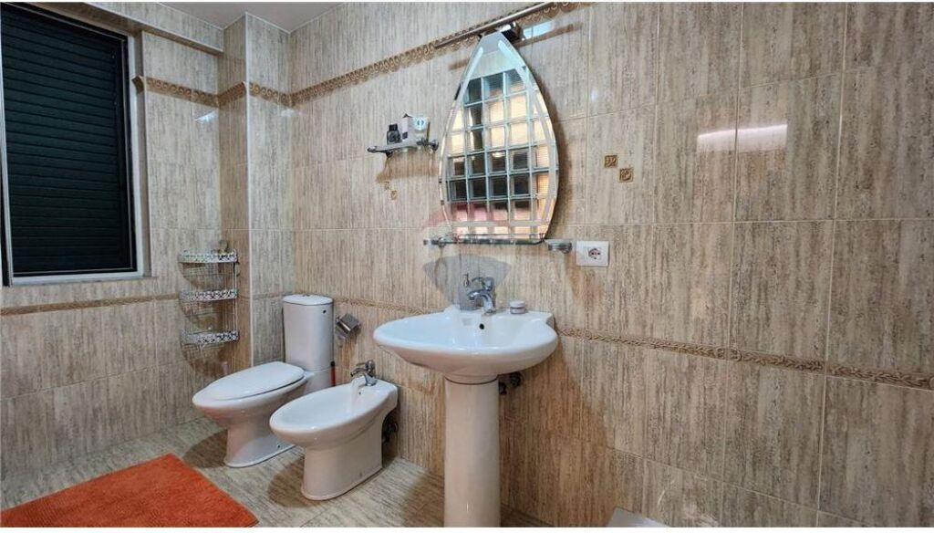 Apartament per qira 1+1 , 21 Dhjetori