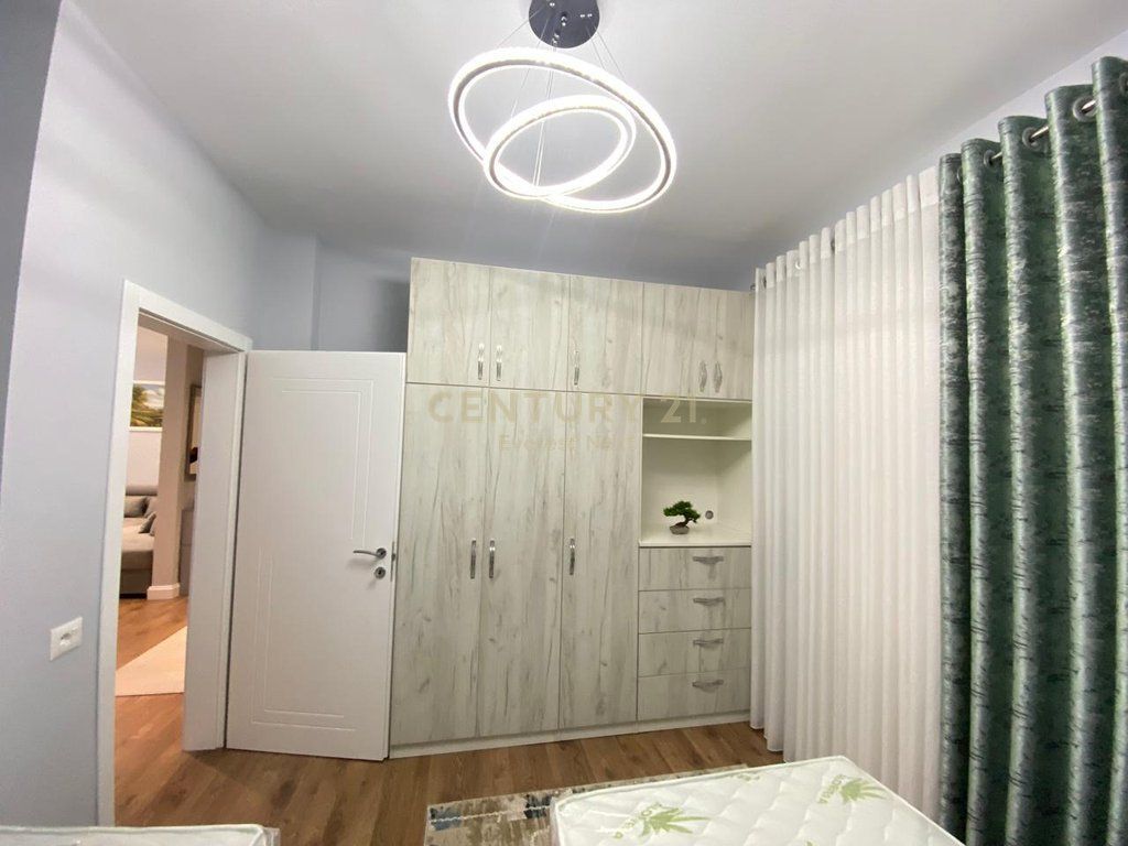 Apartament 2+1 per Qira tek Ish-Parku (rr.Frosnina Plaku)