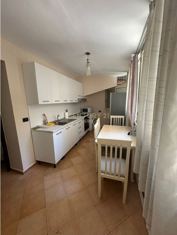 Jepet me qira apartament 1+1 prane Bar Oslo!