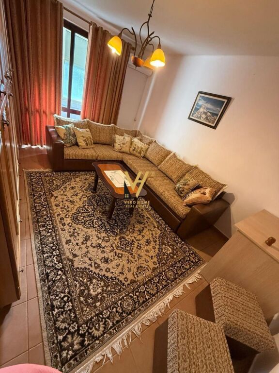 JEPET APARTAMENT 2+1+BLK ME QIRA TE 21 DHJETORI 50.000 LEKE