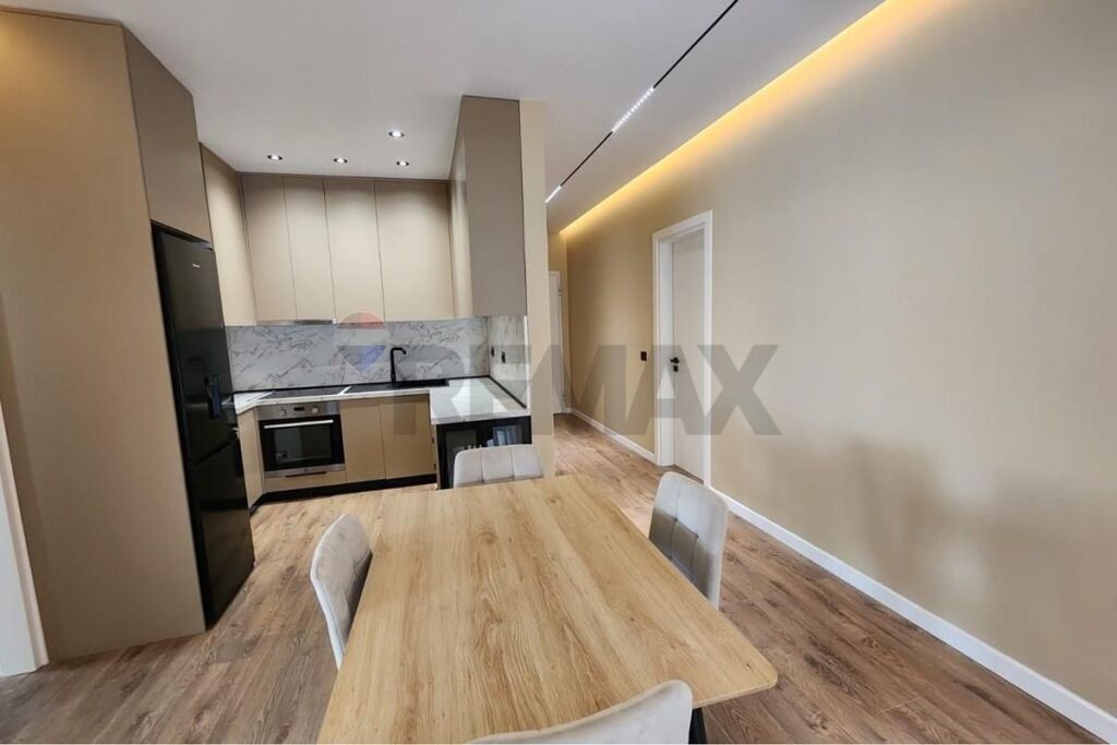 Apartament me qira në zonën e Xhamllikut