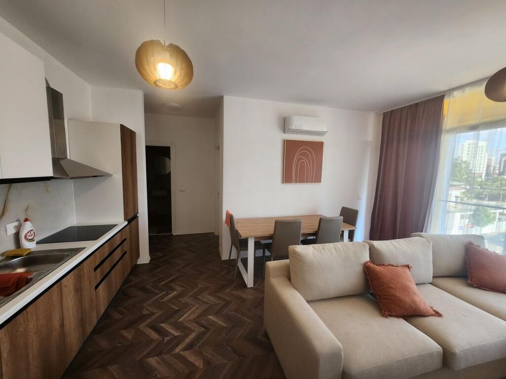 Apartament 2+1 per qera te bulevardi ri
