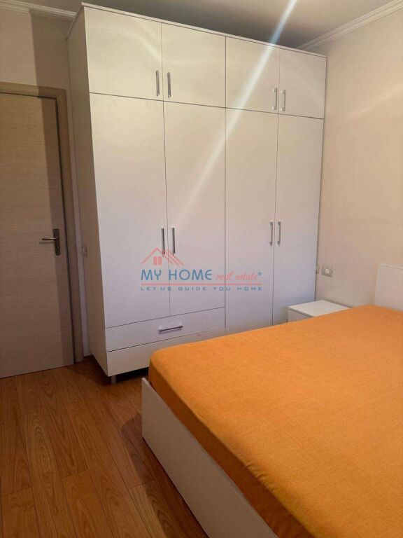 Apartament 1+1 me qera tek 21 Dhjetori ne Tirane