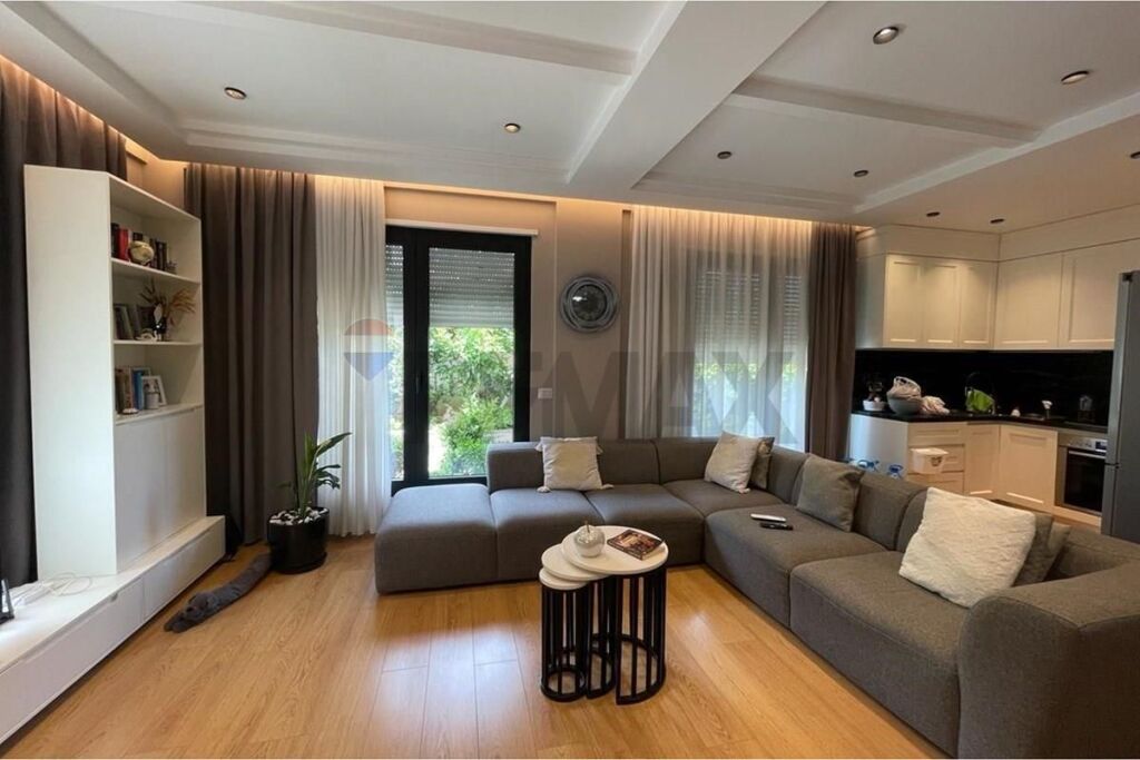 Villa - For Rent - Varri i Bamit, Tirana(ID: 530551001-473)