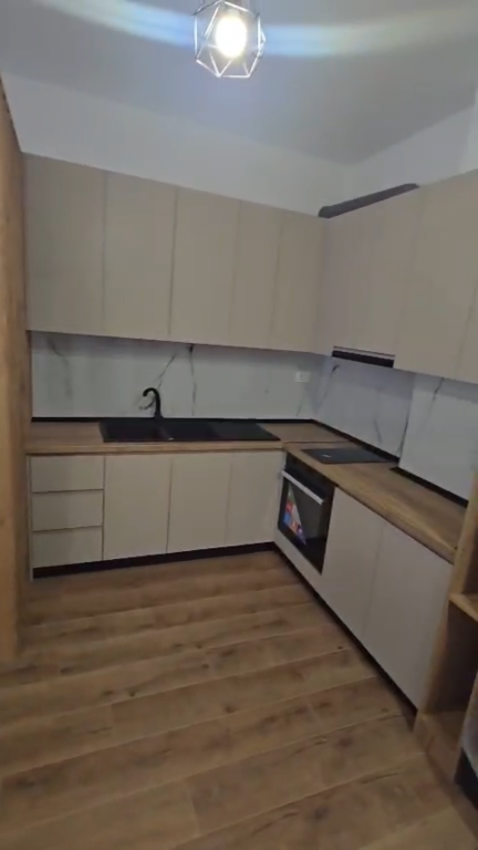 Apartament 1+1 per qera Univers City !