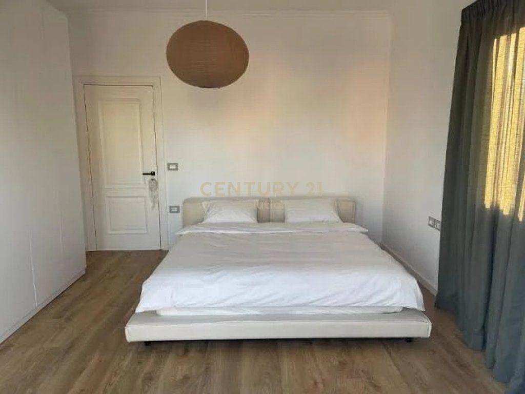 JEPET APARTAMET 2+1 PER QIRA NE BLLOK 1,300 € /Muaj
