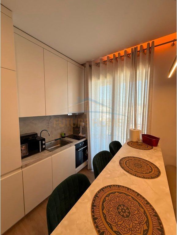 Kreu / Pronat / UNA70547  Kërko Për Apartamente, Toka, Vila, Zyra Për Shitje Ose Qira  Qera, Apartament 1+1, White Cloud Residence, Komuna e Parisit