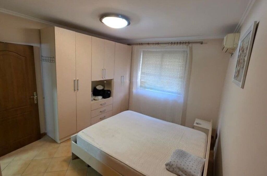 Jepet me qira apartament 1+1 prane Bar Oslo, Rruga Bardhyl