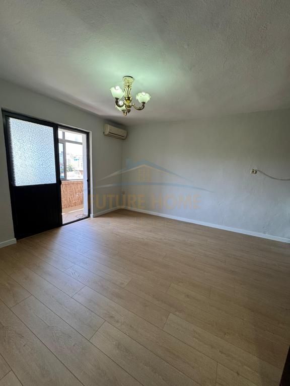 Shitet, Apartament 1+1, Ali Demi, Tirane