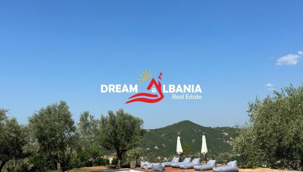 Affittasi super villa su due piani vicino al Caffè Se Rremes a Tirana (ID 4251312)
