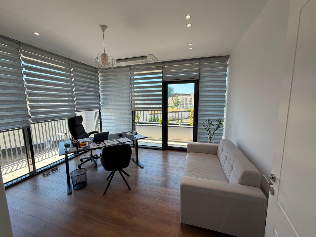 Appartamento in affitto 2+1 + posto auto a Lake View