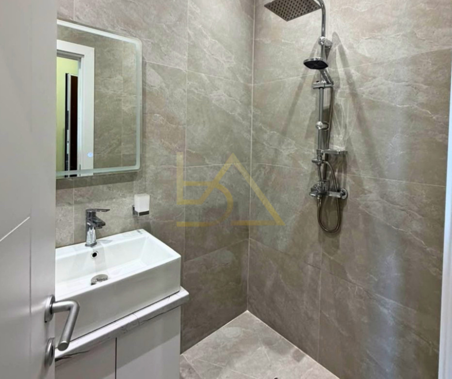 Appartamento 2+1 in Vendita – Myslym Shyri, Tirana