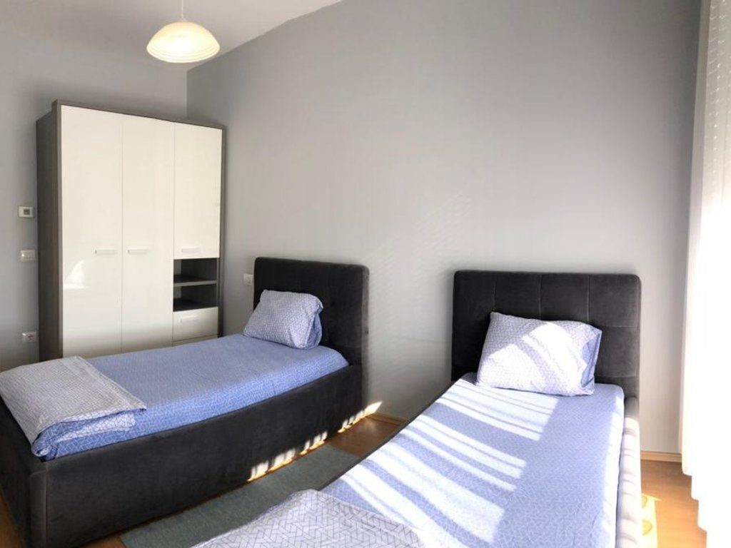 JEPET ME QIRA DUPLEX TEK 21 DHJETORI