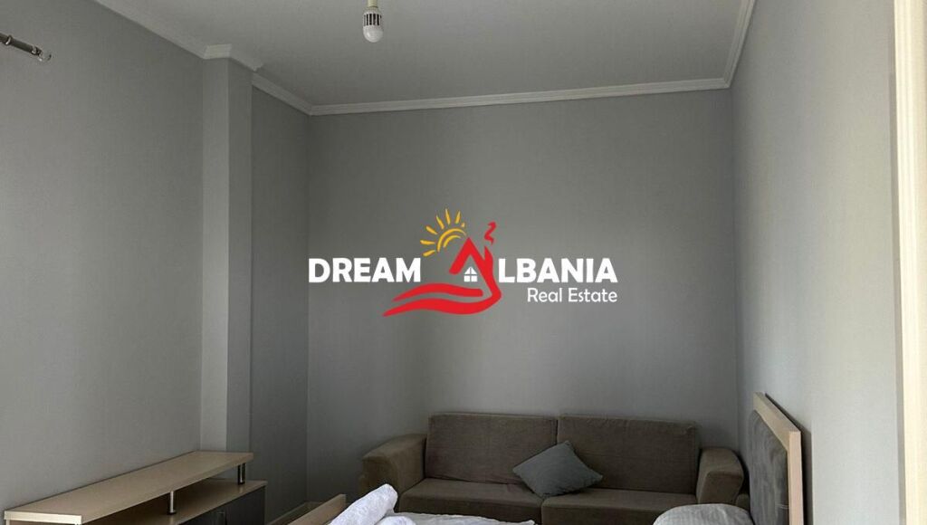 Affittasi super villa su due piani vicino al Caffè Se Rremes a Tirana (ID 4251312)
