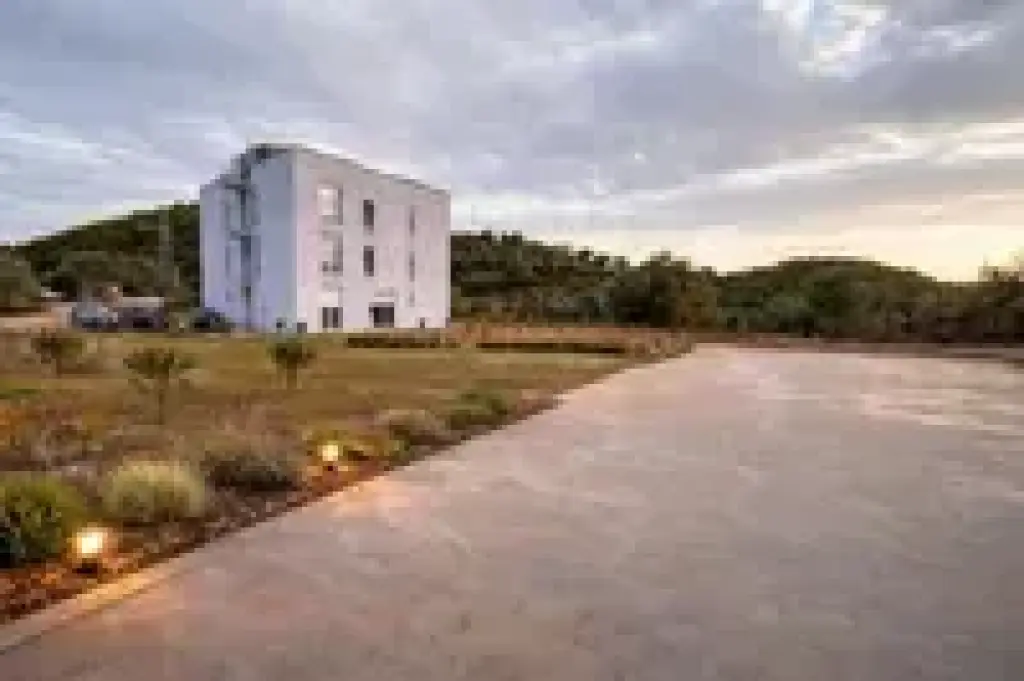Live the tranquility of Himara– New apartments for sale in the midst of nature