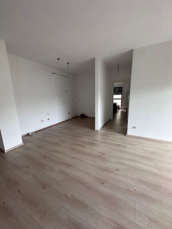 Zyre me qera Tek Kompleksi Panorama (ID BZ2349) Tirane