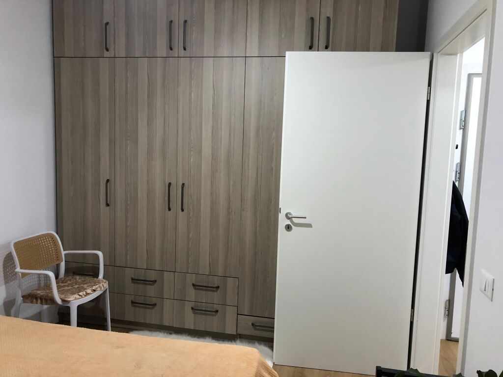 Apartament 1+1, Kaimi Ali Dem!