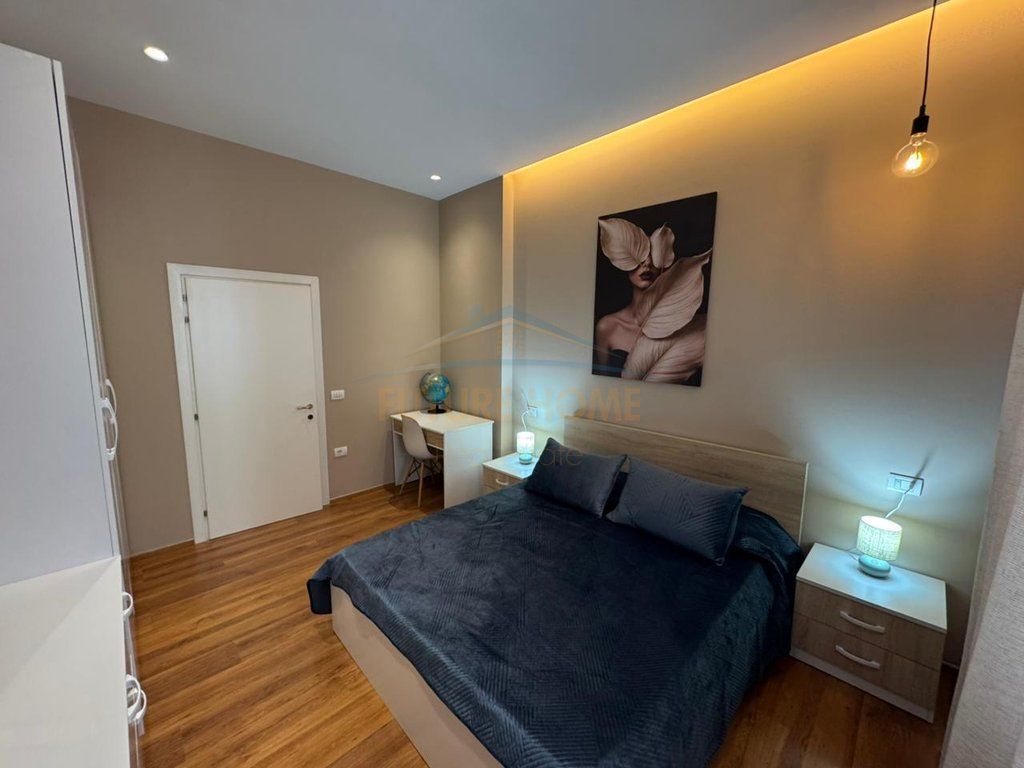 Qera, Apartament 2+1, Bllok, Tiranë.