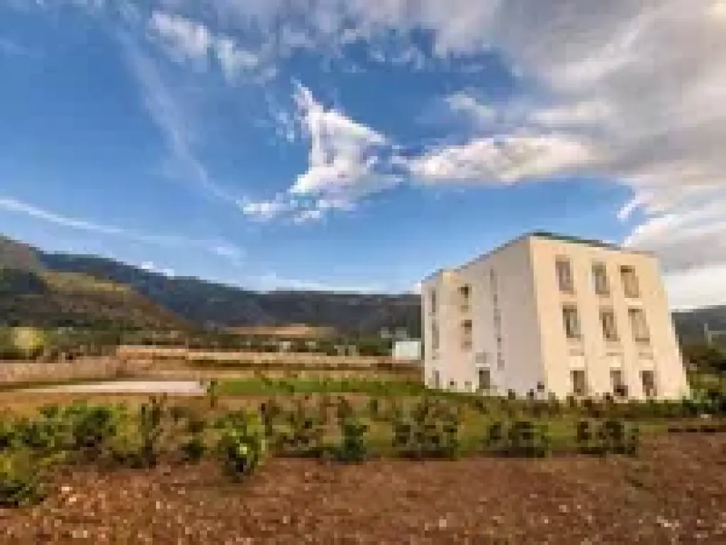 Live the tranquility of Himara– New apartments for sale in the midst of nature