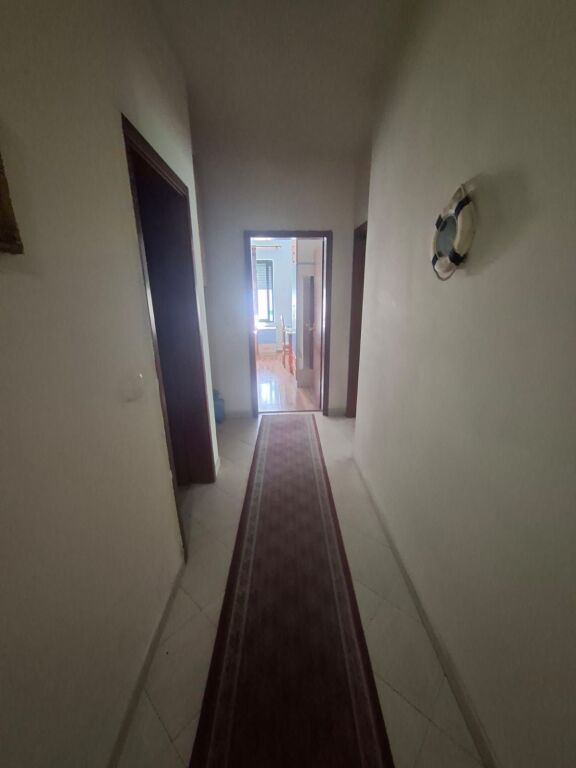 APARTAMENT 2+1 ME QIRA ISH EKSPOZITA 250 EURO