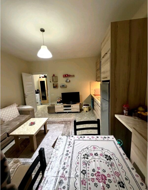 Apartament me qera 1+1 te Ish Fusha Aviacionit