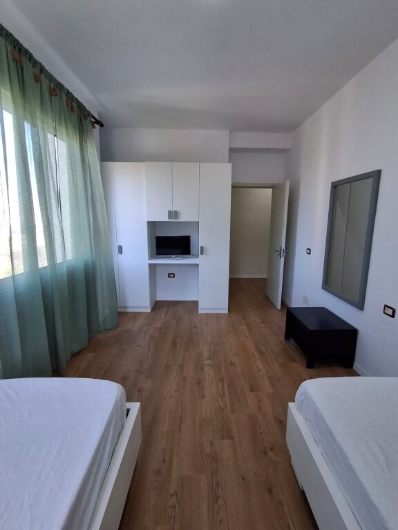 📍🏡APARTAMENT 2+1 ME QIRA NË VLORË – SALVADORE