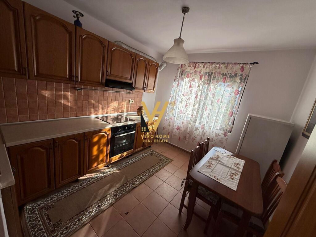 JEPET APARTAMENT 2+1+BLK ME QIRA TE 21 DHJETORI 50.000 LEKE