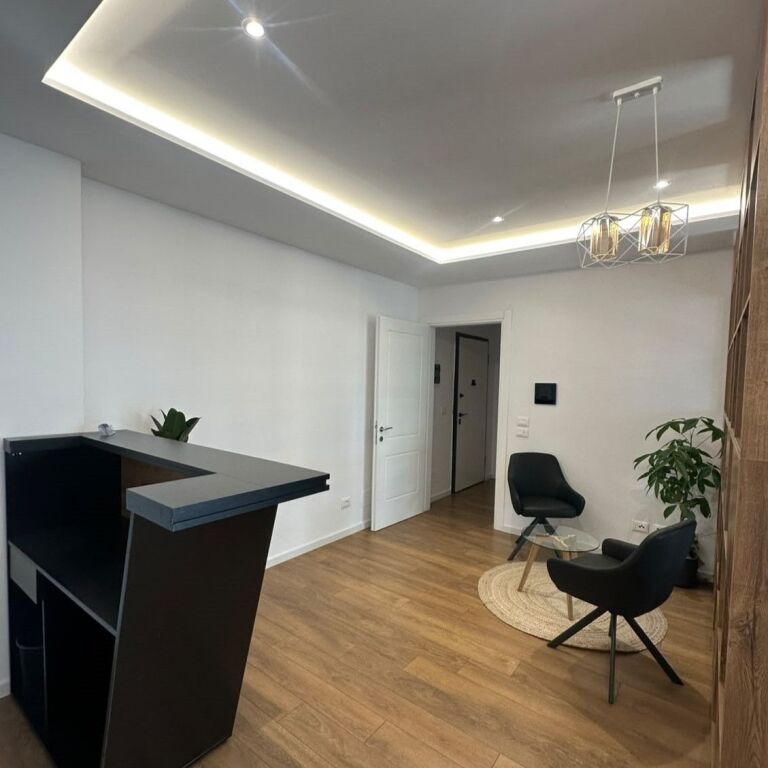 🏢 Ambient Zyre me Qira – Lake View Residence, Liqeni Artificial ✨